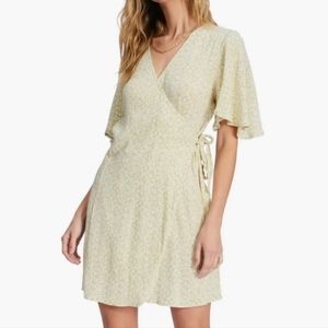 Billabong Green and White Floral Wrap Dress Size XXL